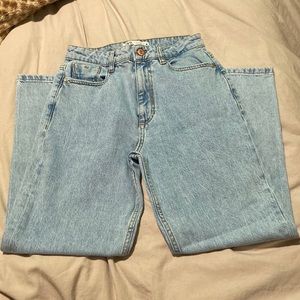 Zara Mom Fit Jeans